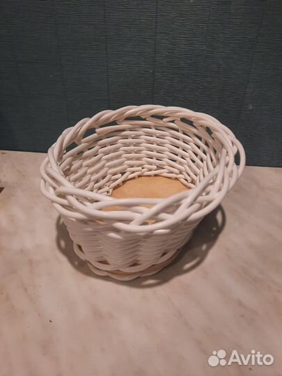 Корзинка плетеная