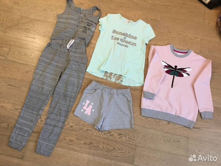 Пакет одежды на девочку 152 размер