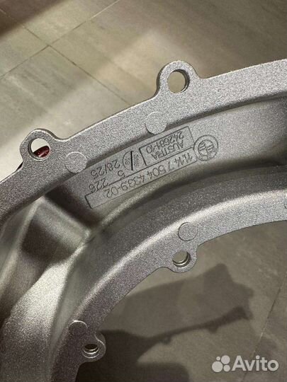 Крышка задняя двигателя BMW X5