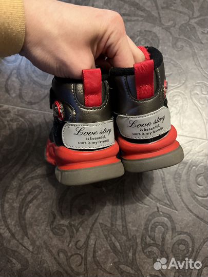 Ботинки демисезонные 22