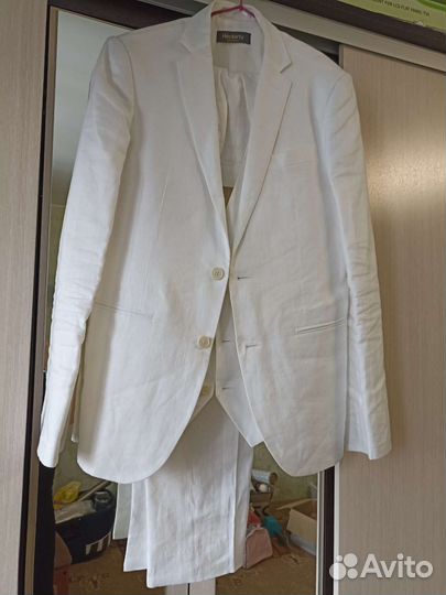 Мужской костюм тройка