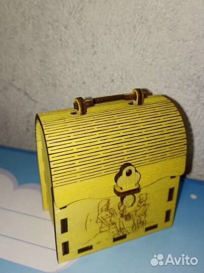 Подарочный сундучок