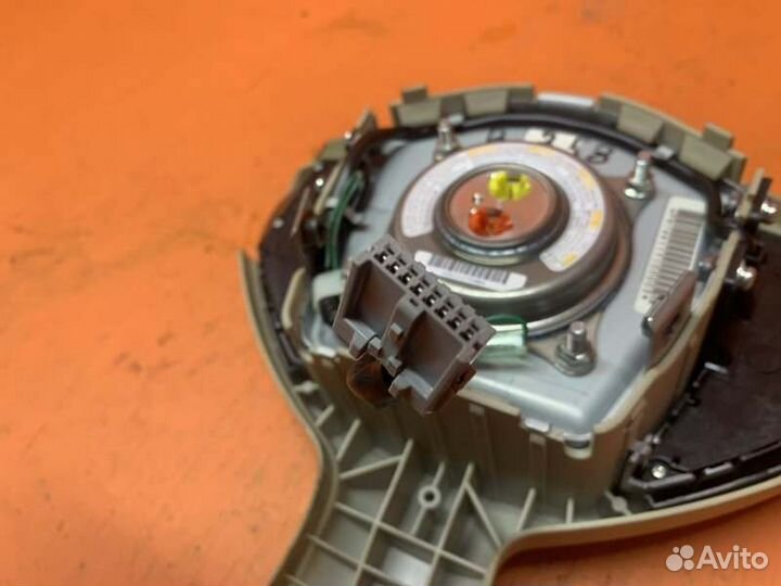 Подушка безопасности в руль Infiniti Fx35 S51