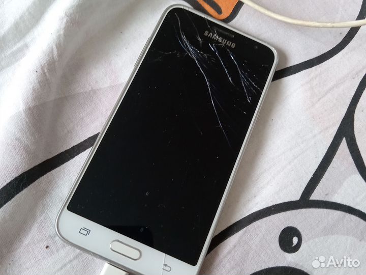 Samsung Galaxy J3 (2017), 2/16 ГБ