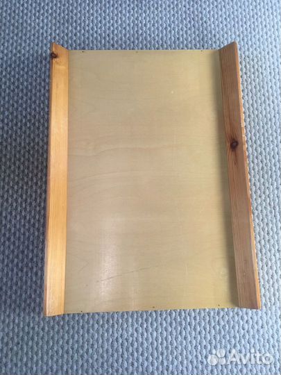 Пеленальная доска на кроватку