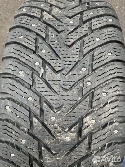 Nokian Tyres Hakkapeliitta 8 SUV 255/45 R20
