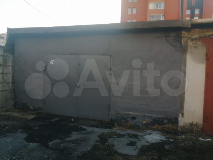 Гараж, > 30 м²