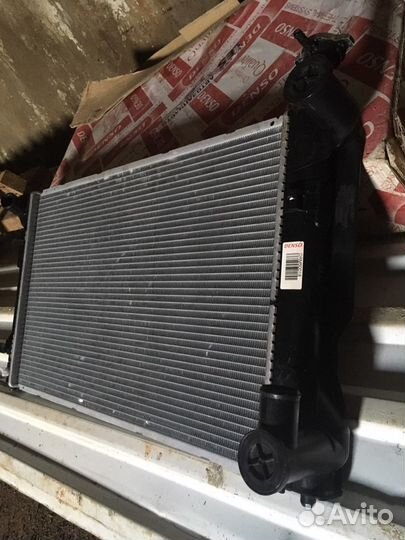 Радиатор системы охлаждения toyota avensis