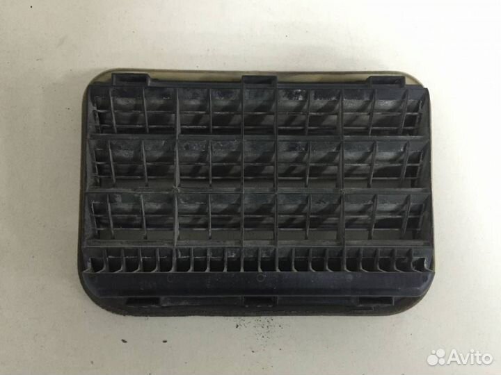 Решетка вентиляционная Skoda Rapid 2012-2020