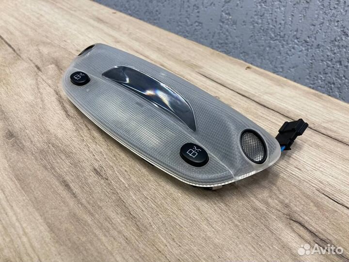 Плафон освещения салона задний Mercedes S203 S210