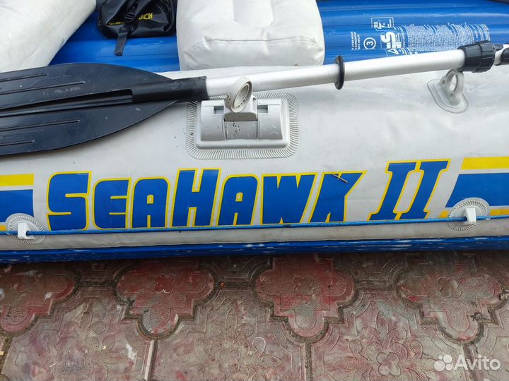 Надувная лодка Intex