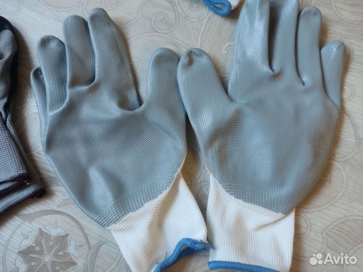 Перчатки нитриловые