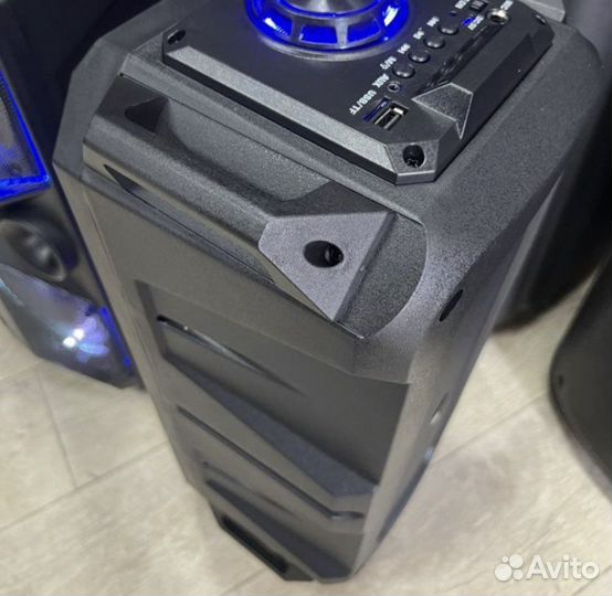 Беспроводная колонка с микрофоном