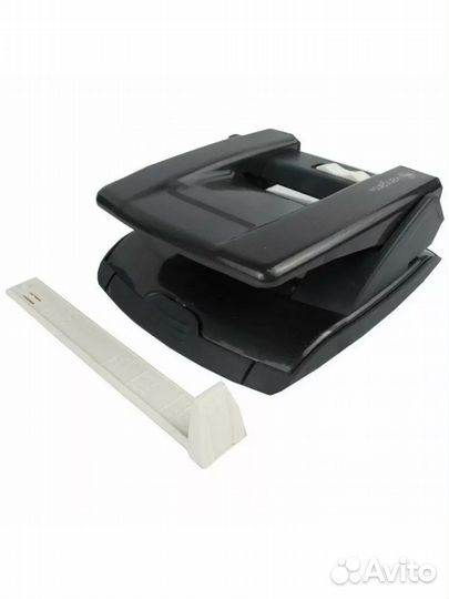 Дырокол На 30 листов C Планкой