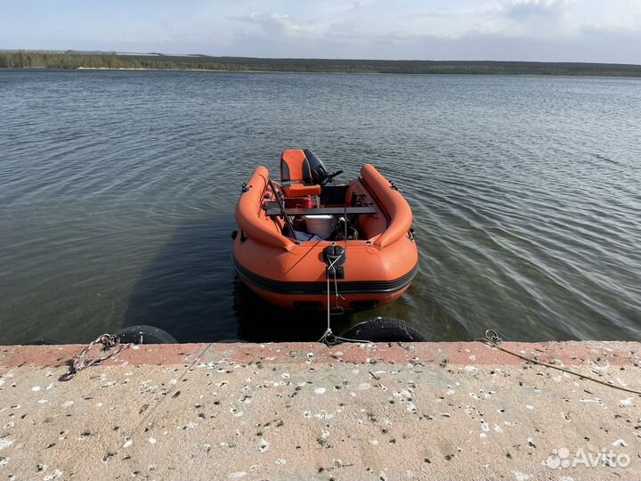 Надувная лодка с мотором 9.9