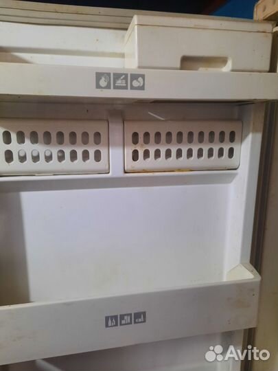 Холодильник бу stinol