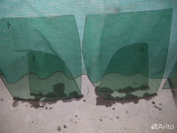 Шкода октавия стекло