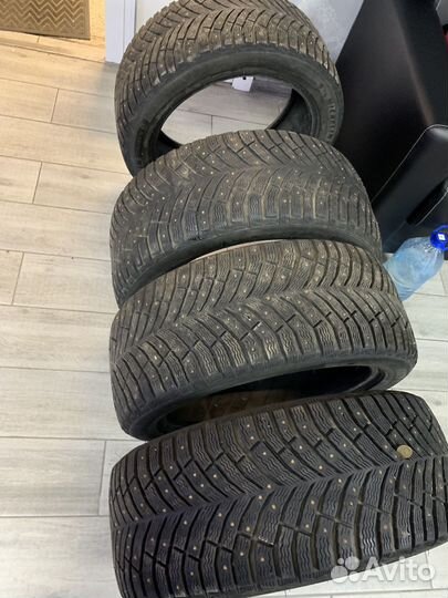 Michelin X-Ice North 4 245/45 R18