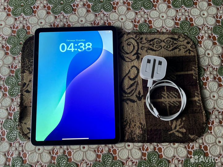 iPad Air 5 2022 M1 256Gb в отличном состоянии