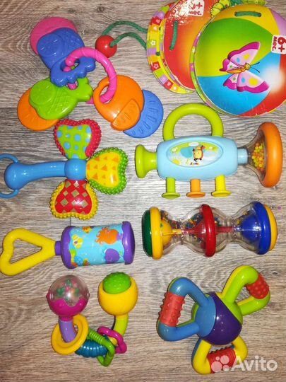 Развивающие игрушки для малыша