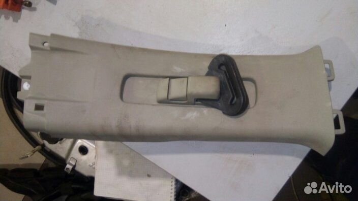 Обшивка стойки средняя правая Lifan x50 2015