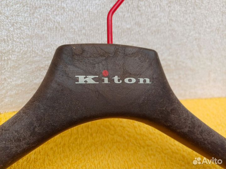 Kiton 39 см. оригинал, производство mainetti