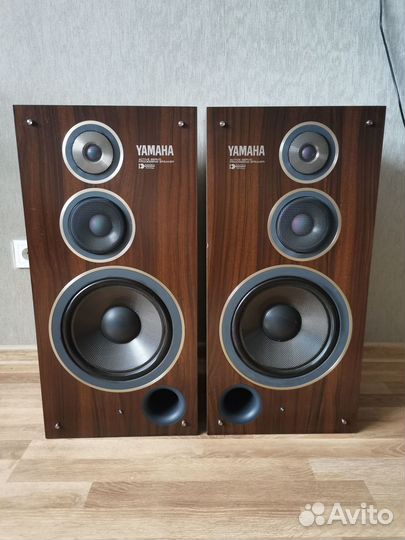 Колонки Yamaha
