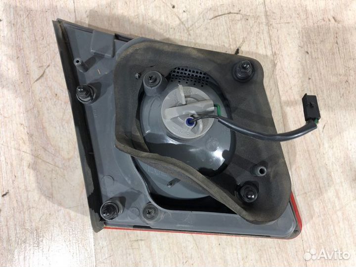 Фонарь крышки багажника правый Chevrolet Cruze