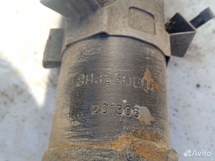 Стойка передняя L/R skoda roomster fabia