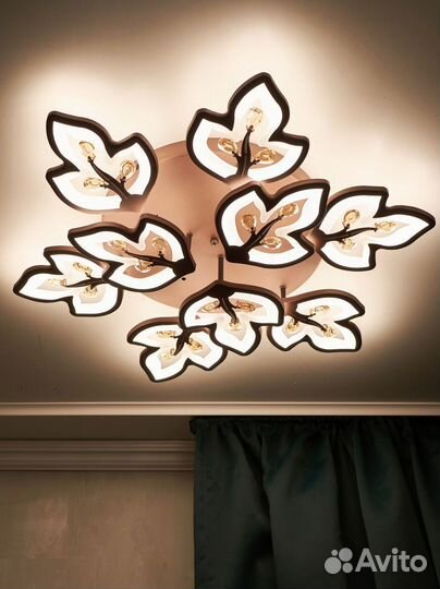 Люстра светодиодная потолочная 9 ламп