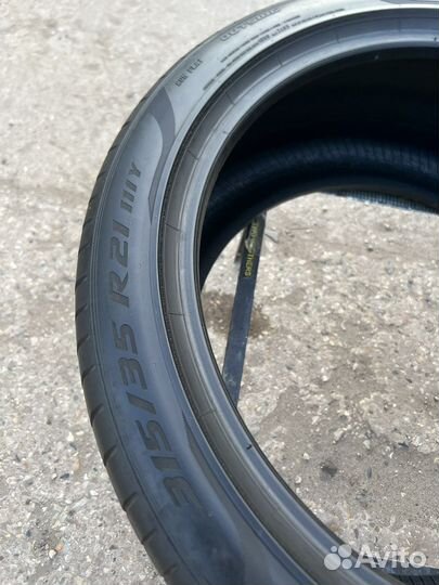Pirelli P Zero PZ4 315/35 R21 111Y