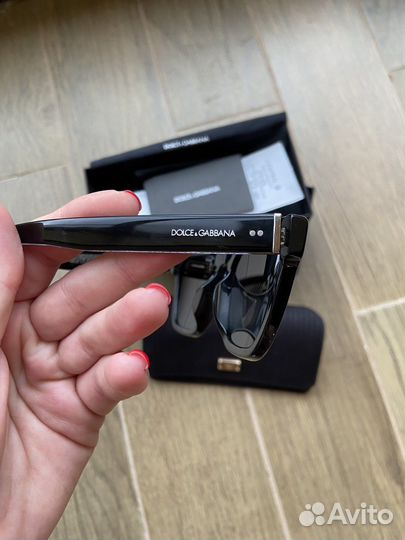 Солнцезащитные очки женские dolce gabbana