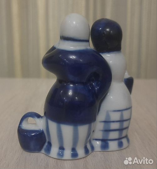 Фарфоровые статуэтки