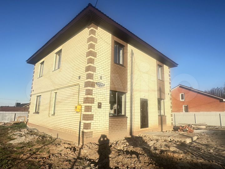 Коттедж 135 м² на участке 8 сот.