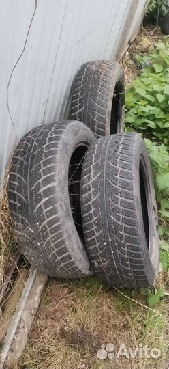 Kumho I'Zen RV Stud KC16 215/60 R17