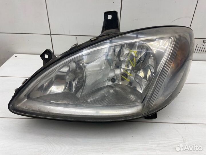 Фара левая Mercedes Vito W639 646.980 2009