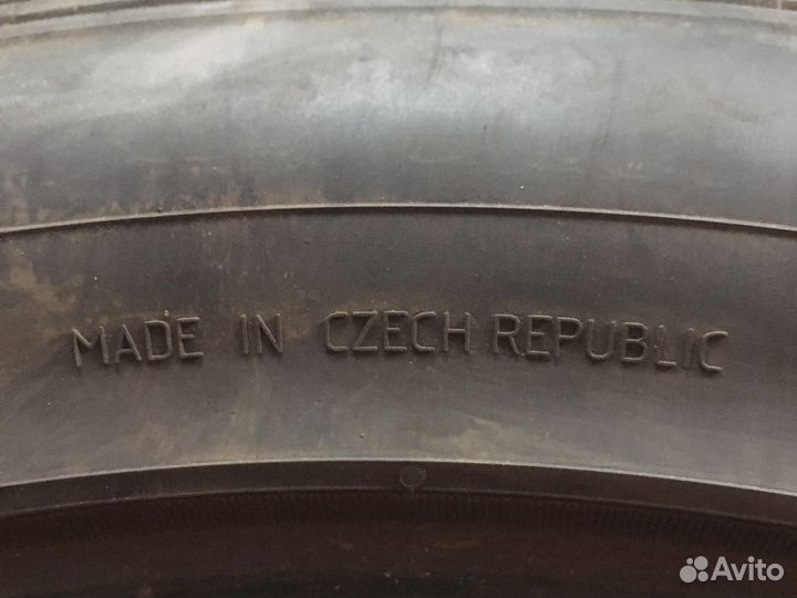 Continental ContiCrossContact UHP 295/40 R21 111W