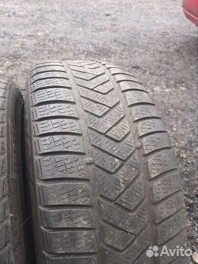 Pirelli Winter Sottozero 3 245/45 R19 102V