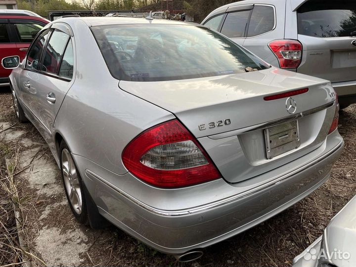 В полный разбор Mercedes-Benz W211 дизель