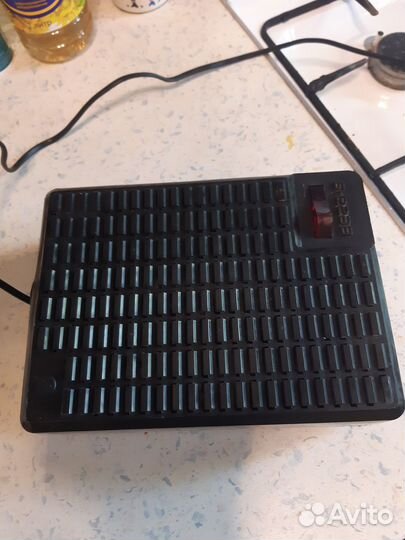 Стабилизатор напряжения бытовой Вега 9 СССР