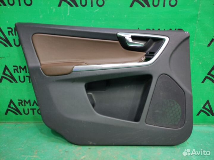 Обшивка двери передняя левая Volvo Xc60 1