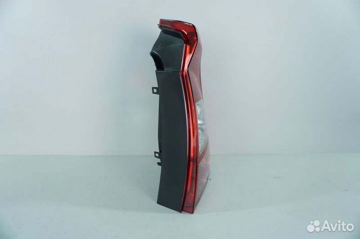 Фонарь правый Renault Logan 1 2010-2014