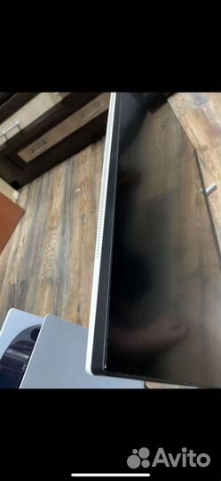 Монитор LG 31.5