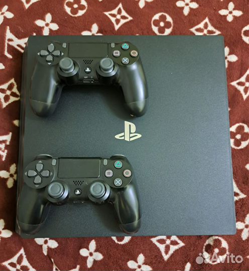 Sony playstation 4 PS4 pro