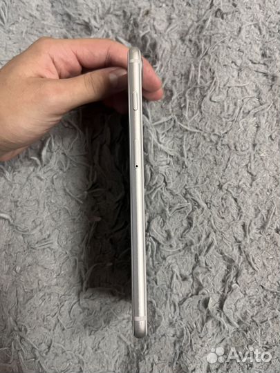 Телефон iPhone 8 plus 64 гб