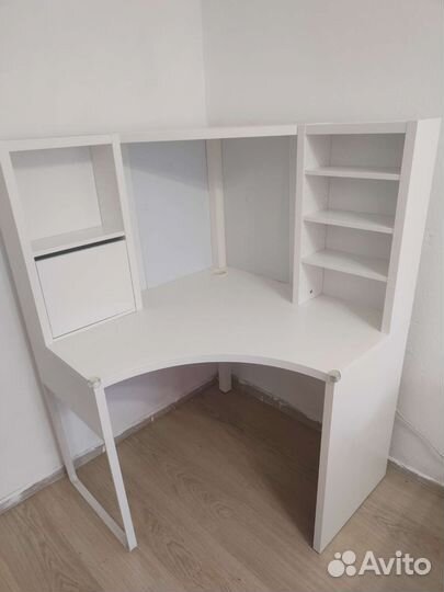 Угловой стол IKEA