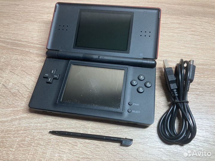 Nintendo DS Lite