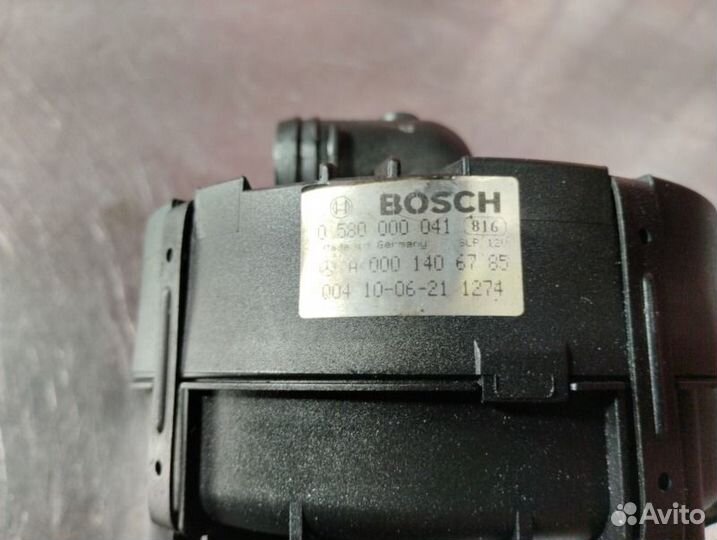 Насос продувки катализатора Mercedes C-Class W204