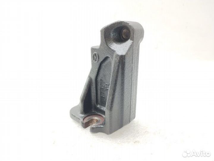 Кронштейн двигателя Mazda 3