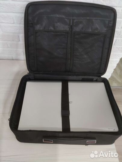 Ноутбук Acer 18.4 ATI Radeon HD 2650MB/8/512GB